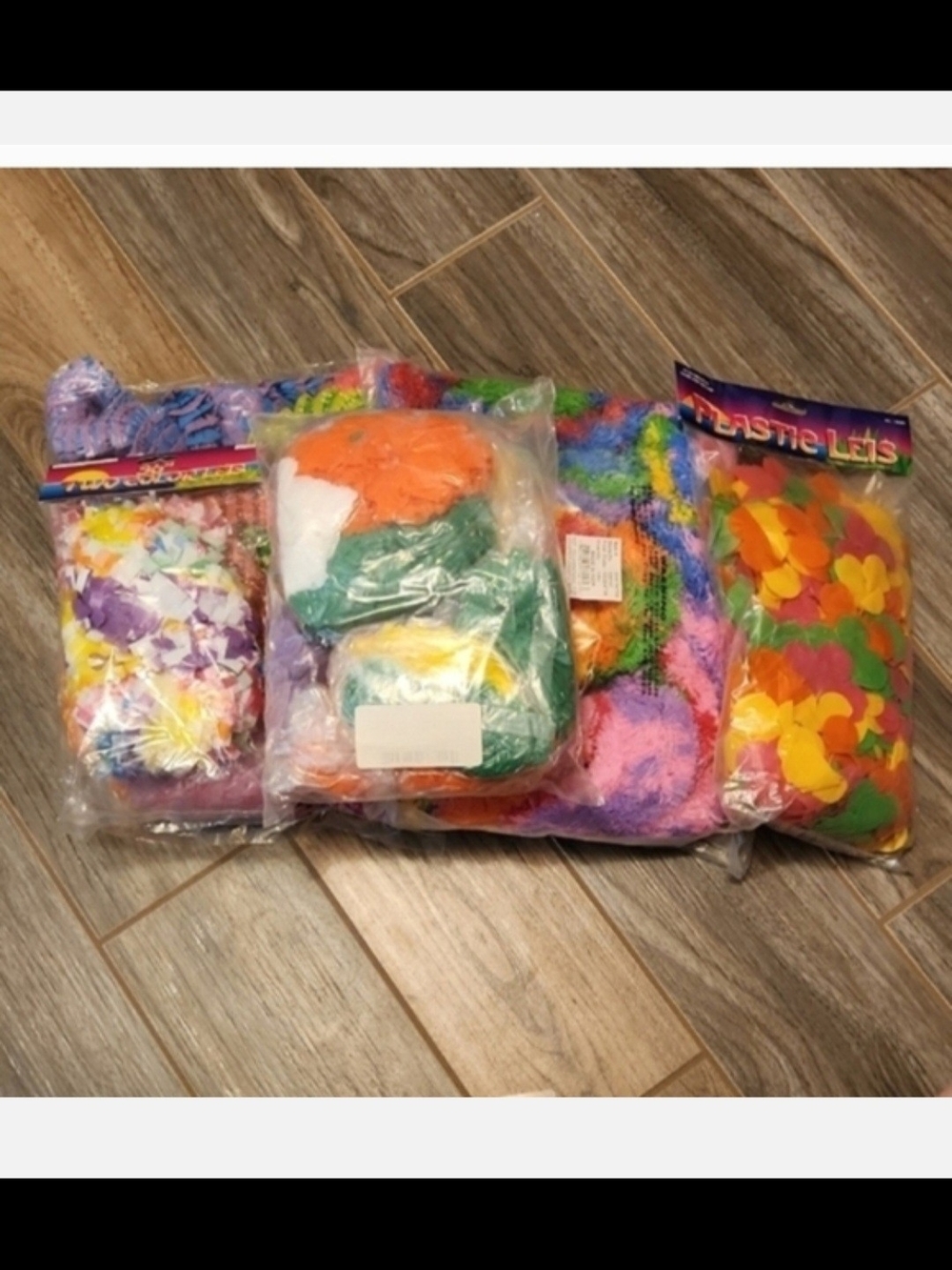 Assorted Leis & Bracelets